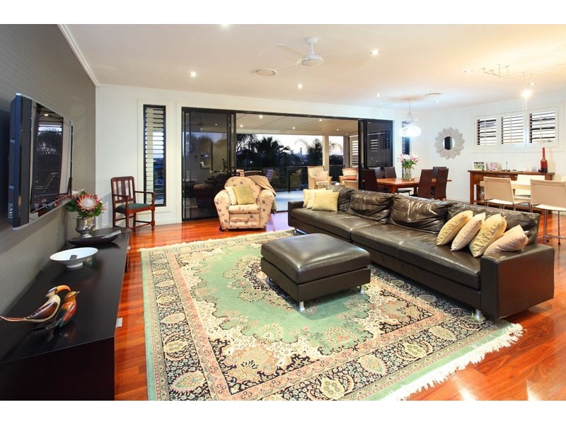 125 Crosby Road, Hamilton QLD 4007