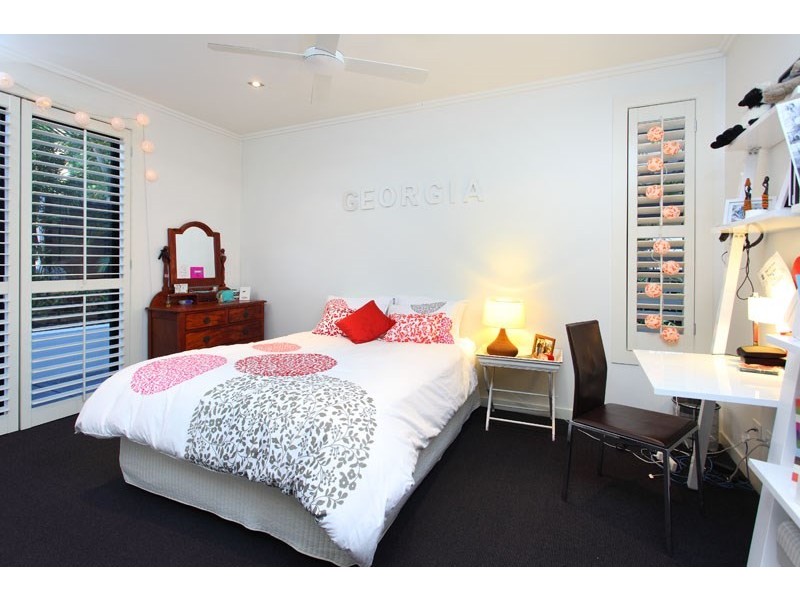 125 Crosby Road, Hamilton QLD 4007