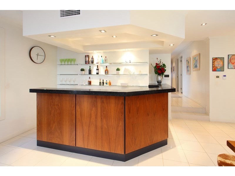 125 Crosby Road, Hamilton QLD 4007