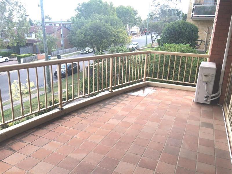 2/31 Westacott Street, Nundah QLD 4012