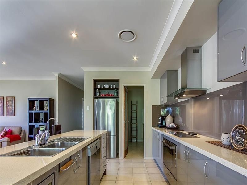 70 Dannenberg Street, Carseldine QLD 4034