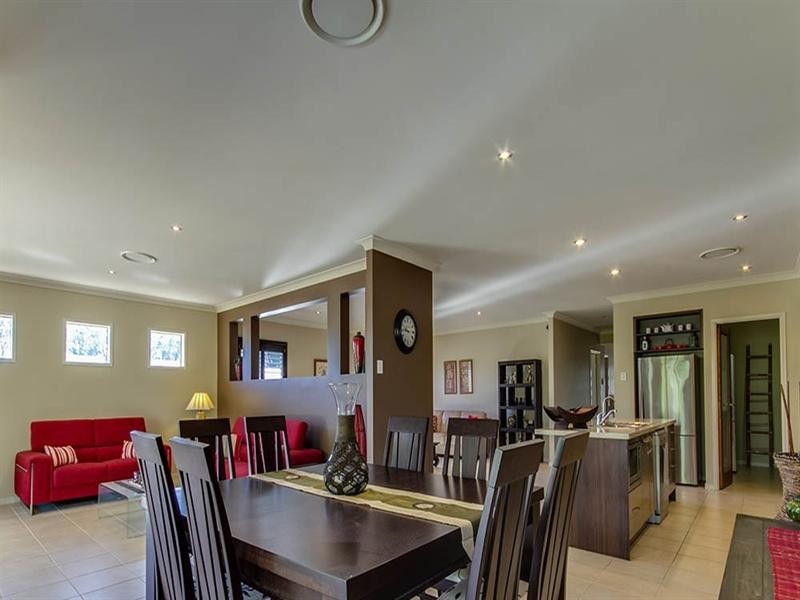 70 Dannenberg Street, Carseldine QLD 4034