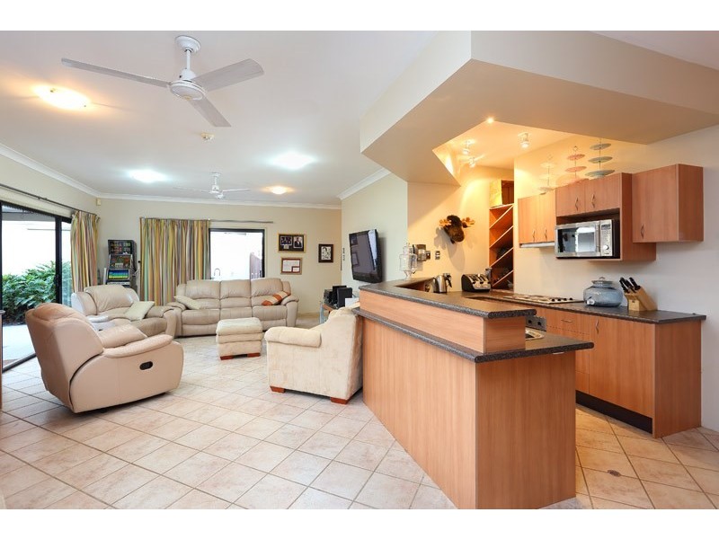 125 Camelot Place, Bridgeman Downs QLD 4035