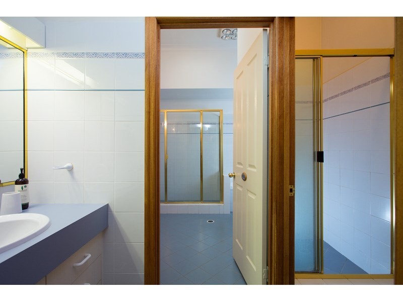 20 Neville Road, Bridgeman Downs QLD 4035