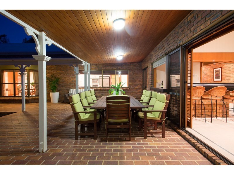 20 Neville Road, Bridgeman Downs QLD 4035