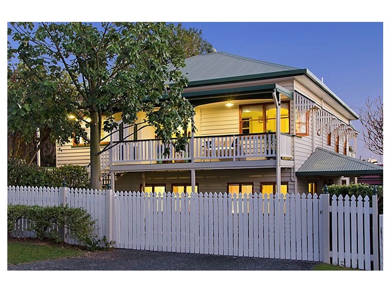 48 Seventh Avenue, Windsor QLD 4030