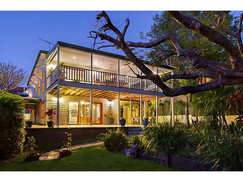 48 Seventh Avenue, Windsor QLD 4030