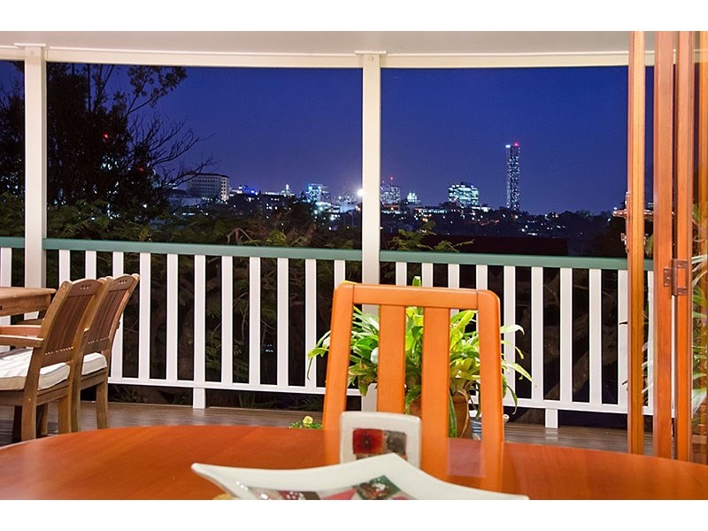 48 Seventh Avenue, Windsor QLD 4030