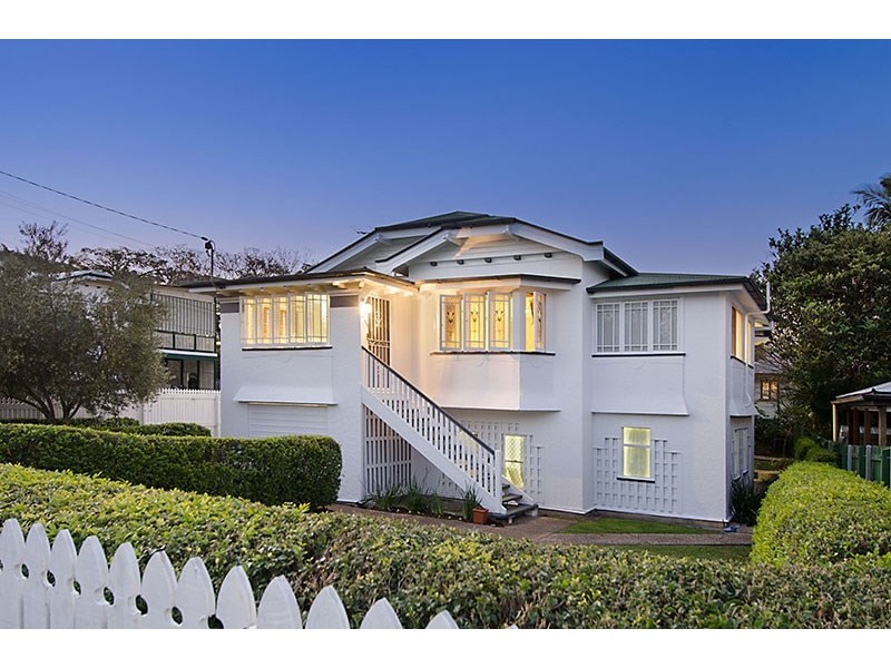 9 Greene Street, Newmarket QLD 4051