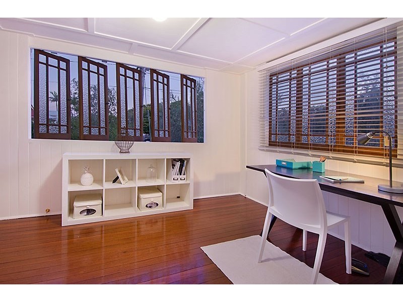 9 Greene Street, Newmarket QLD 4051