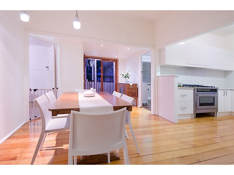 9 Greene Street, Newmarket QLD 4051