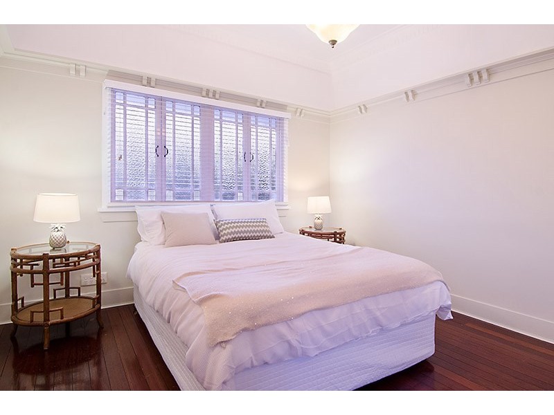 9 Greene Street, Newmarket QLD 4051