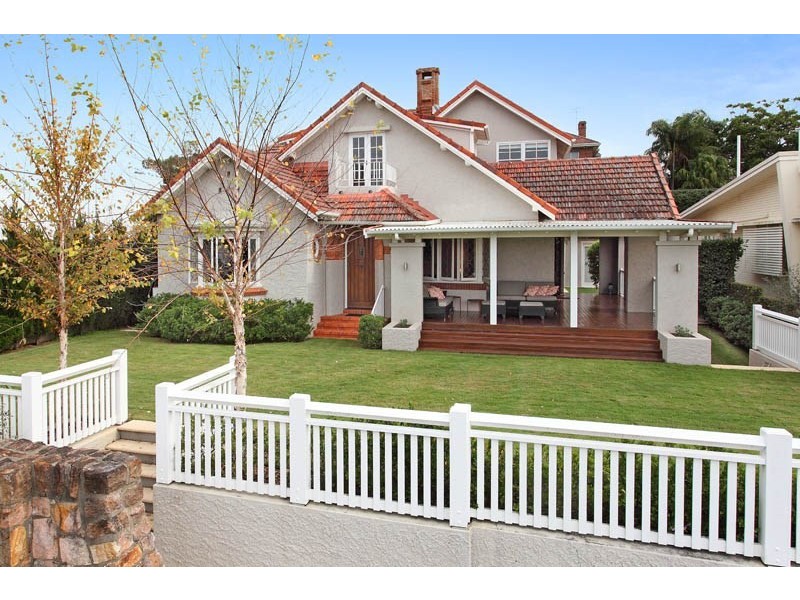 9 Killara Avenue, Hamilton QLD 4007