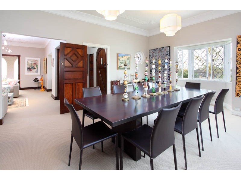 9 Killara Avenue, Hamilton QLD 4007