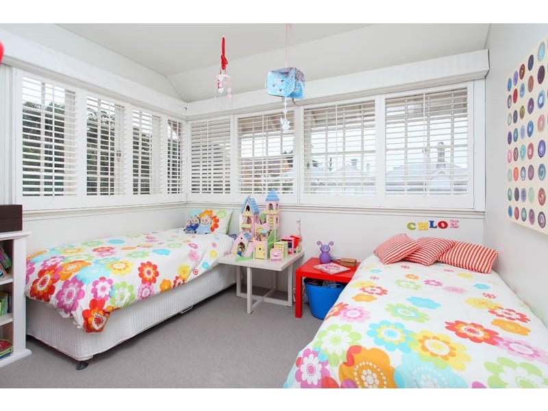 9 Killara Avenue, Hamilton QLD 4007