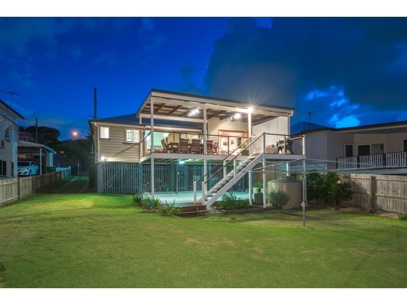 11 Bess Street, Windsor QLD 4030