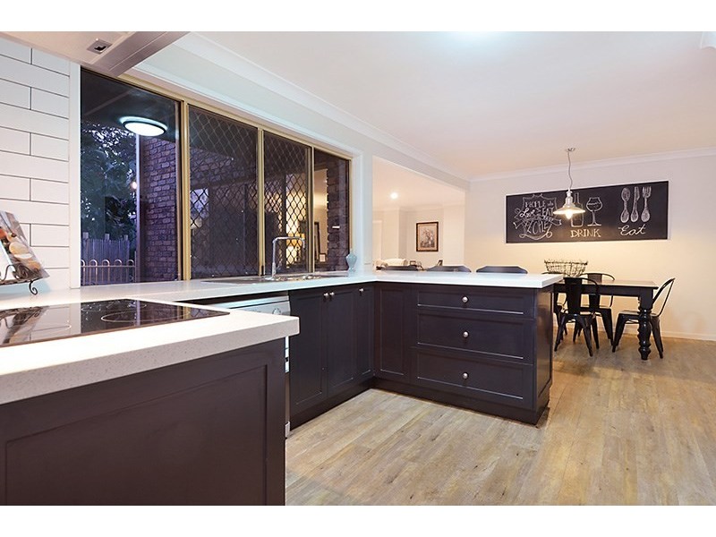 4 Colonial Court, Boondall QLD 4034