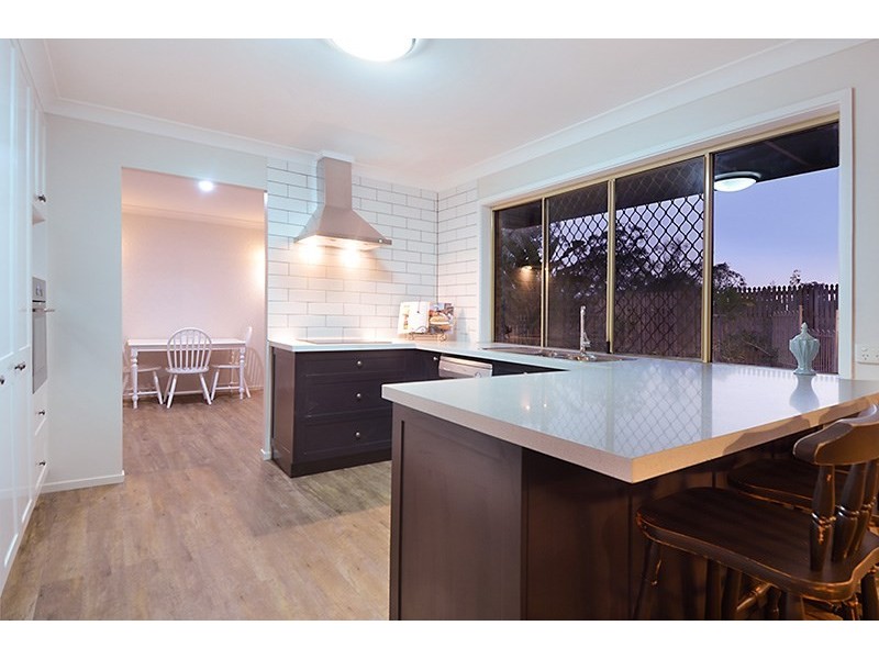 4 Colonial Court, Boondall QLD 4034