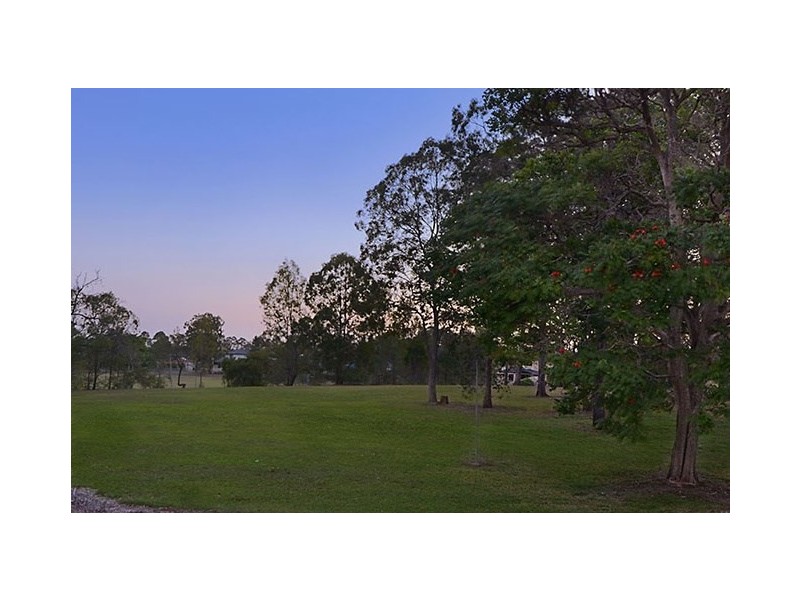 4 Colonial Court, Boondall QLD 4034