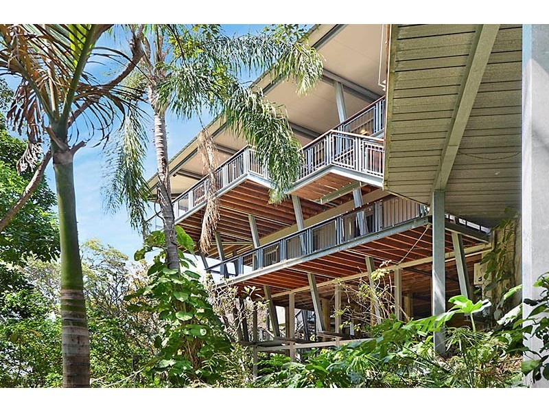 97 Hillside Crescent, Hamilton QLD 4007