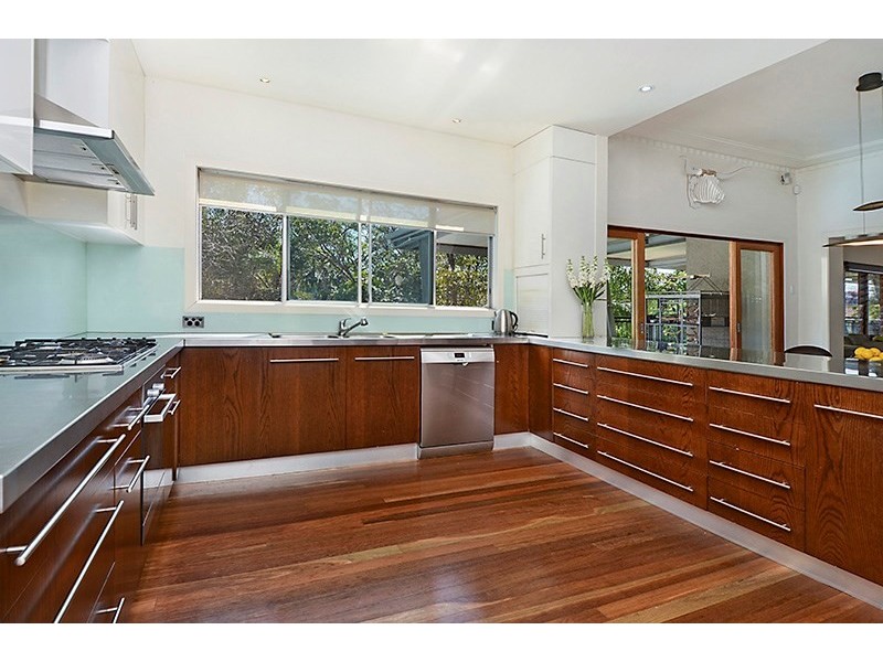 97 Hillside Crescent, Hamilton QLD 4007