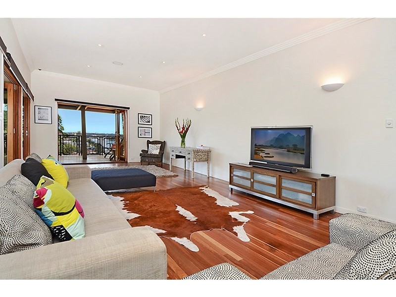 97 Hillside Crescent, Hamilton QLD 4007