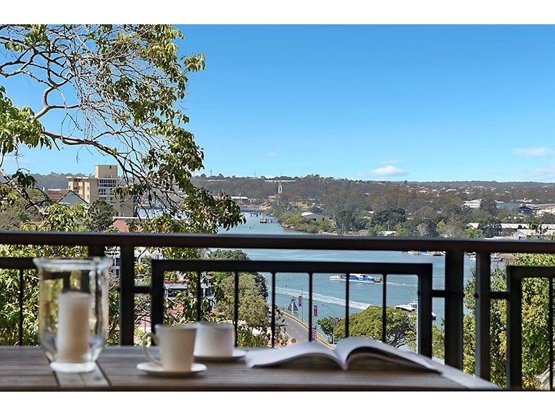 97 Hillside Crescent, Hamilton QLD 4007