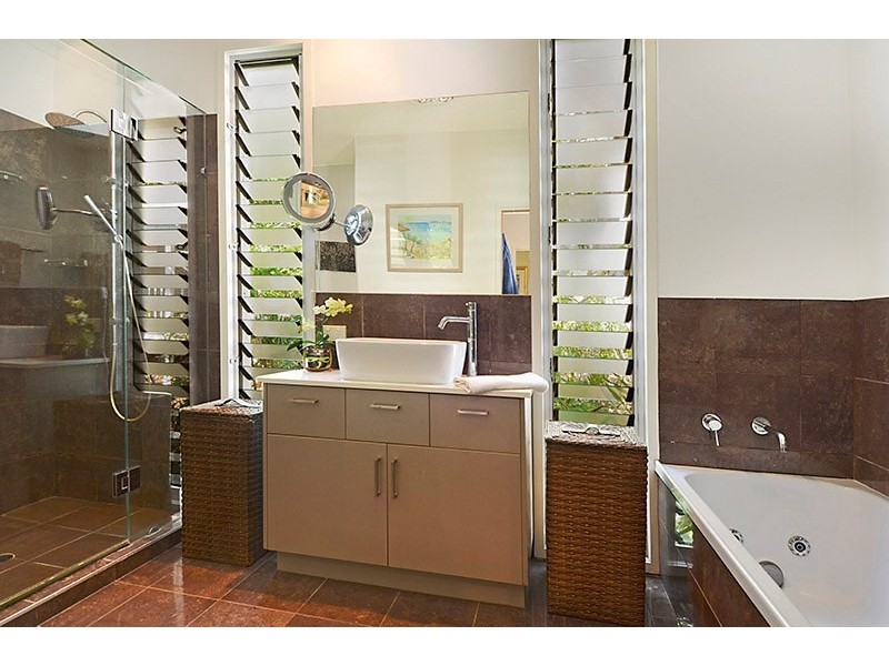 23 Ludlow Street, Hamilton QLD 4007