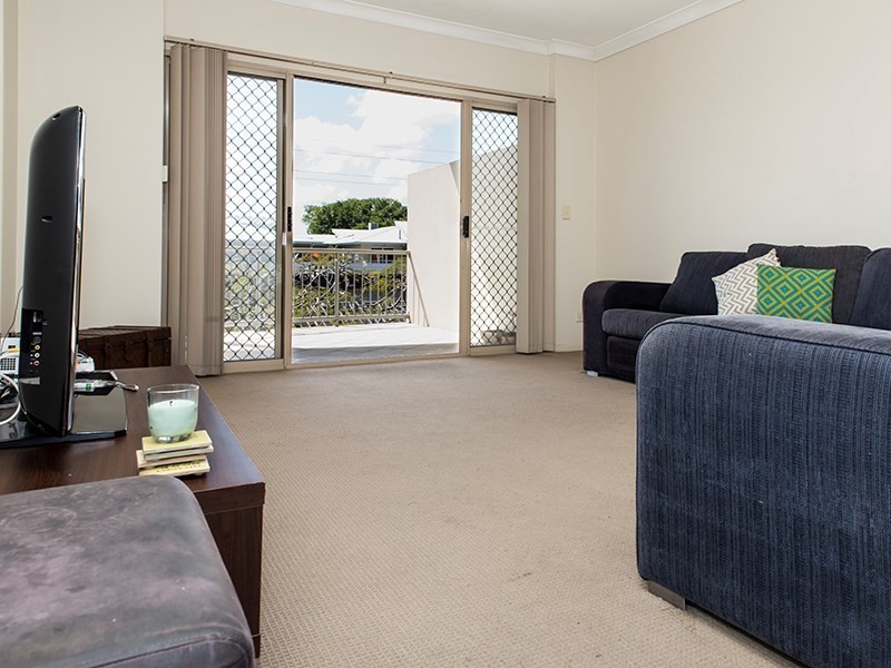 4/102 Racecourse Road, Hamilton QLD 4007