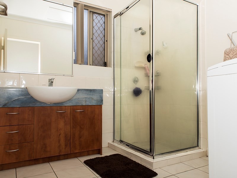 4/102 Racecourse Road, Hamilton QLD 4007