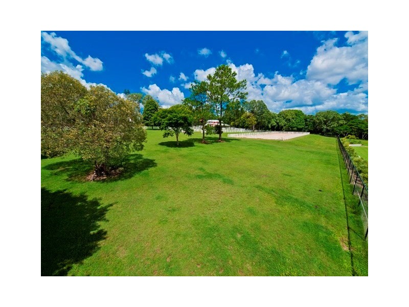 70 Tiverton Place, Bridgeman Downs QLD 4035