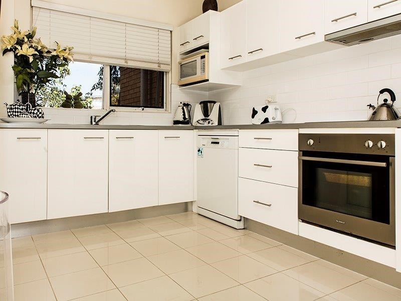 3/107 Windermere Road, Hamilton QLD 4007