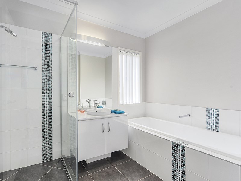 2 Booyong Place, Bridgeman Downs QLD 4035