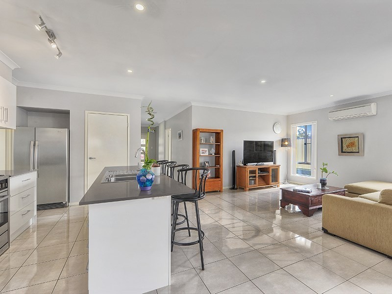2 Booyong Place, Bridgeman Downs QLD 4035