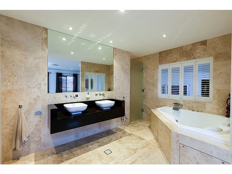 Bridgeman Downs QLD 4035