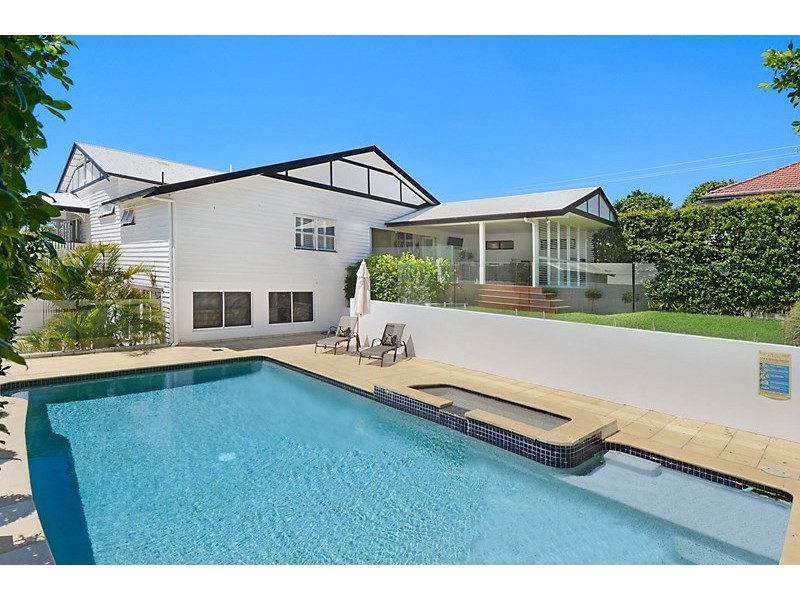 6 Boston Street, Clayfield QLD 4011