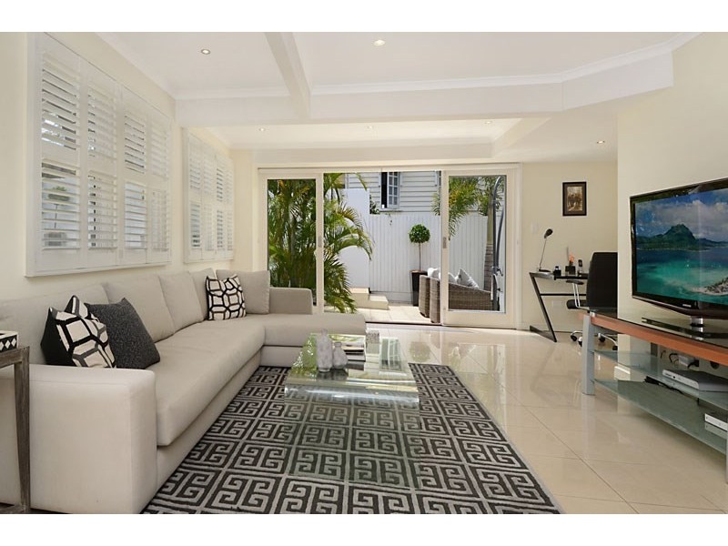 6 Boston Street, Clayfield QLD 4011