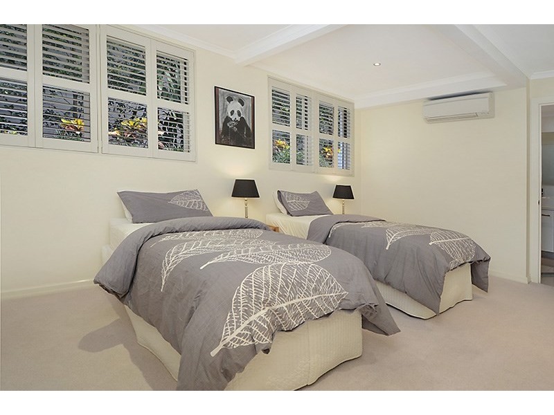 6 Boston Street, Clayfield QLD 4011