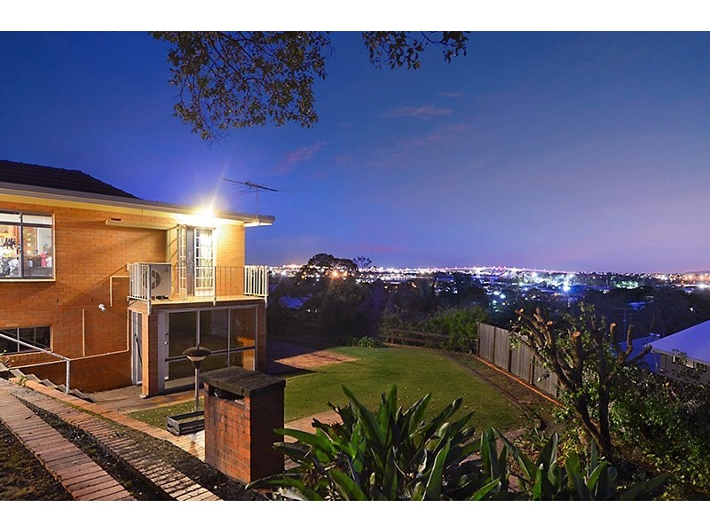 17A Apex Street, Balmoral QLD 4171