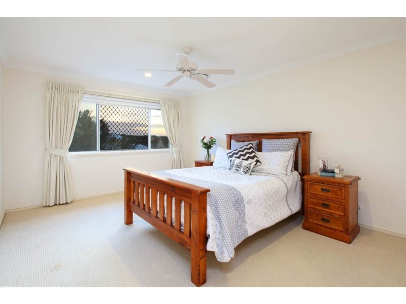 26 Shuttle Place, Bridgeman Downs QLD 4035