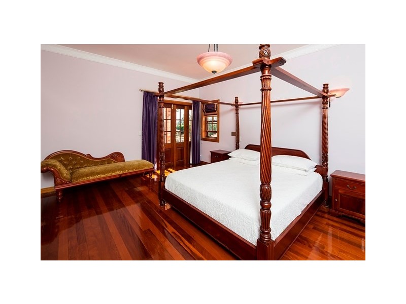 16 Neville Road, Bridgeman Downs QLD 4035