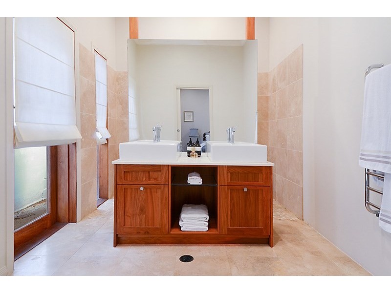 50 Riverton Street, Clayfield QLD 4011