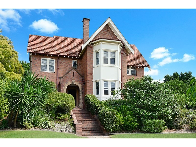 50 Riverton Street, Clayfield QLD 4011