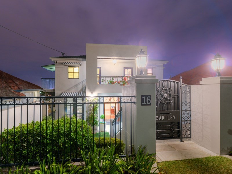 16 Massey Street, Ascot QLD 4007