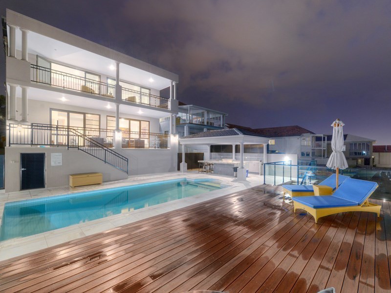 16 Massey Street, Ascot QLD 4007