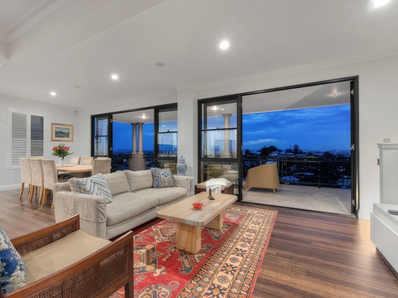 16 Massey Street, Ascot QLD 4007