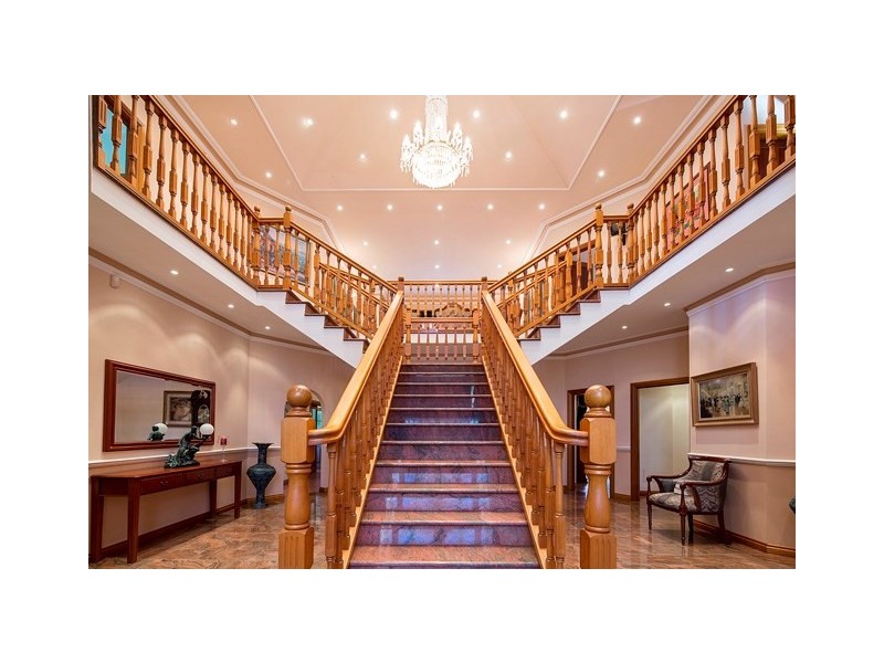 16 Neville Road, Bridgeman Downs QLD 4035