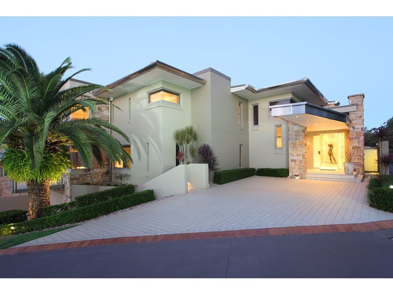 7 Pine Mountain Court, Carina Heights QLD 4152