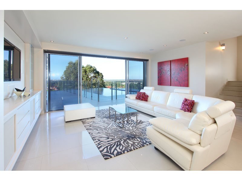 7 Pine Mountain Court, Carina Heights QLD 4152