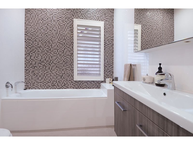 42 Sparkes Avenue, Hamilton QLD 4007